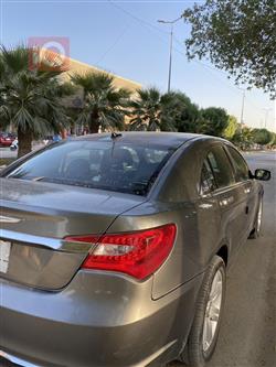 کرایسلەر 200